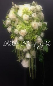 Wedding bouquet In apple green and creame color — Katy Florist & Gifts, Katy TX